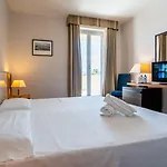 Capo Peloro (adults Only) 4*
