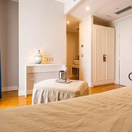 Capo Peloro (adults Only) 4*