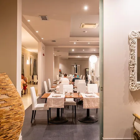 Capo Peloro (adults Only) 4*
